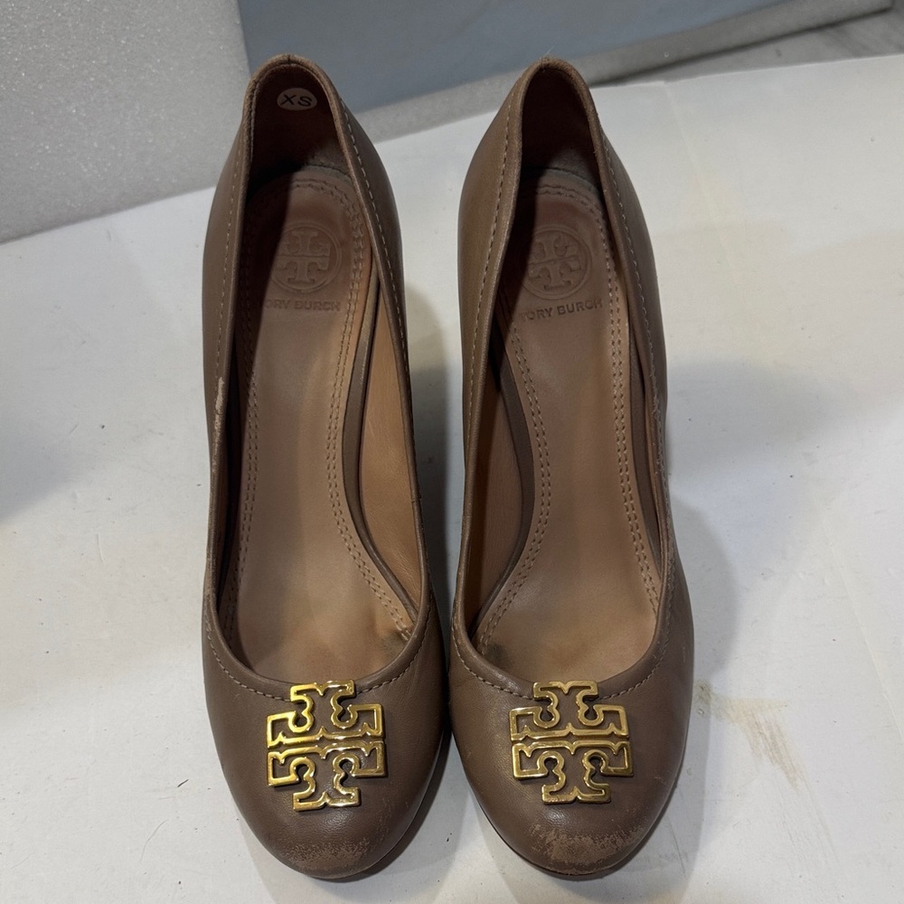 Tory Burch Brown Heels with Gold Logo